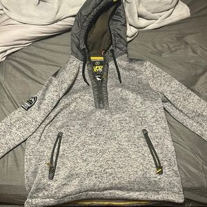 Super dry hoodie xl grey with kinda charcole grey.